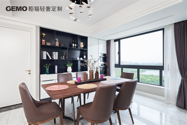 加盟定制衣柜利潤(rùn)空間有多大？開(kāi)店需要多少錢(qián)？